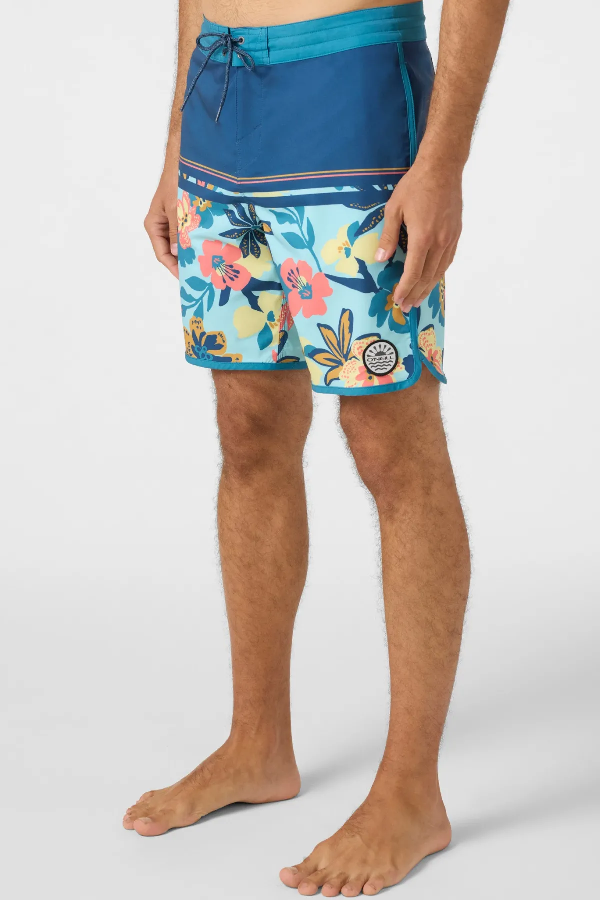 Short Length^O'Neill Cruzer Scallop 18" Boardshorts - | indigo