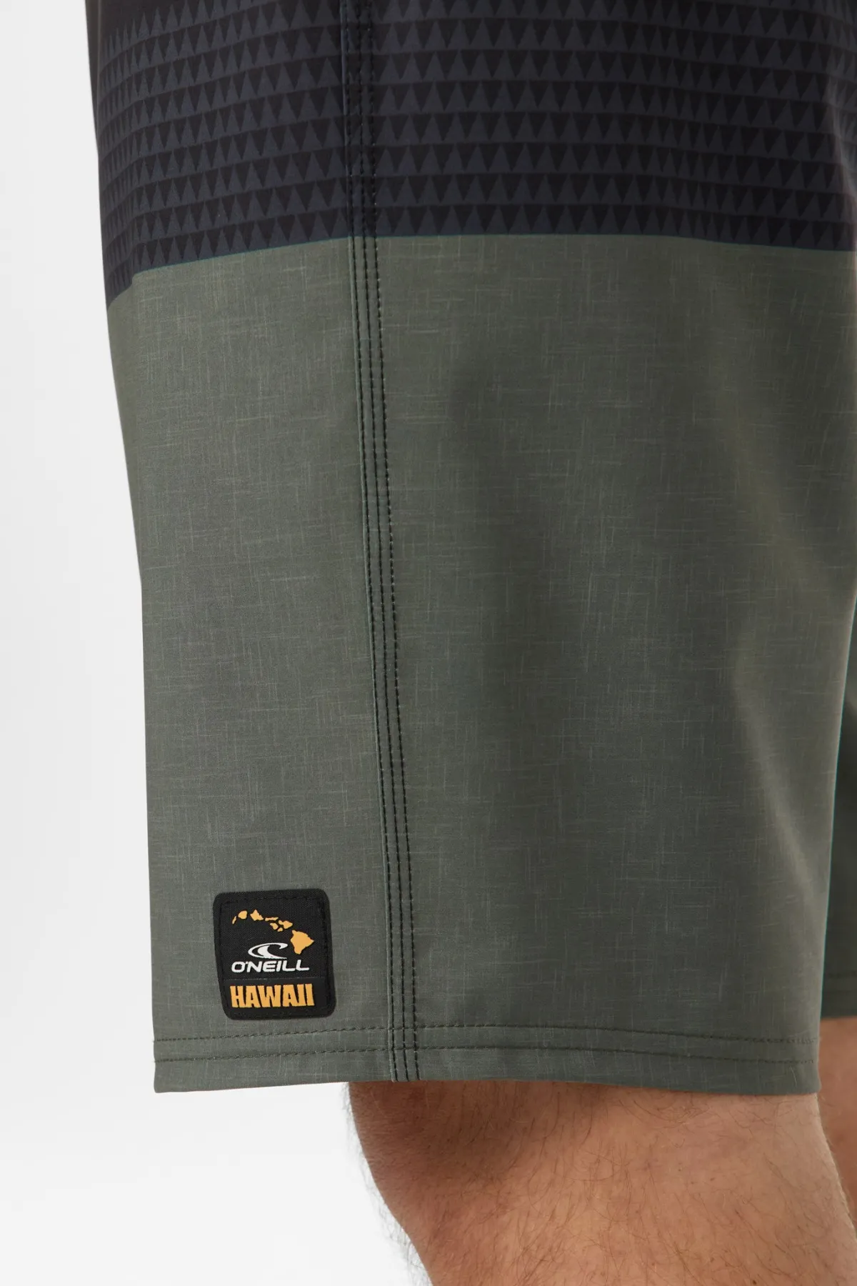 Performance^O'Neill Hyperfreak Heat Hawaii 20" Boardshorts dark olive