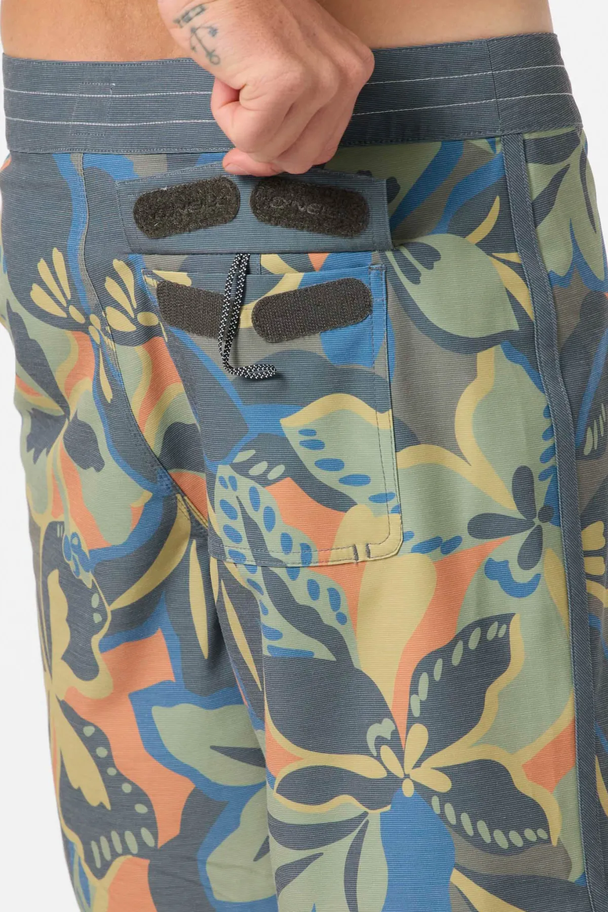 O'Riginals Collection|New Arrivals^O'Neill O'Riginals Print Scallop 18" Boardshorts dark shadow