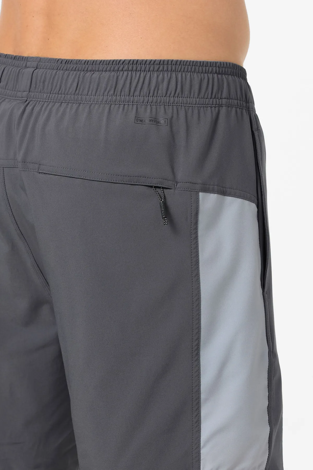 Shorts^O'Neill Perform Light Tech Panel Lined Elastic Waist 17" Hybrid Shorts - | graphite