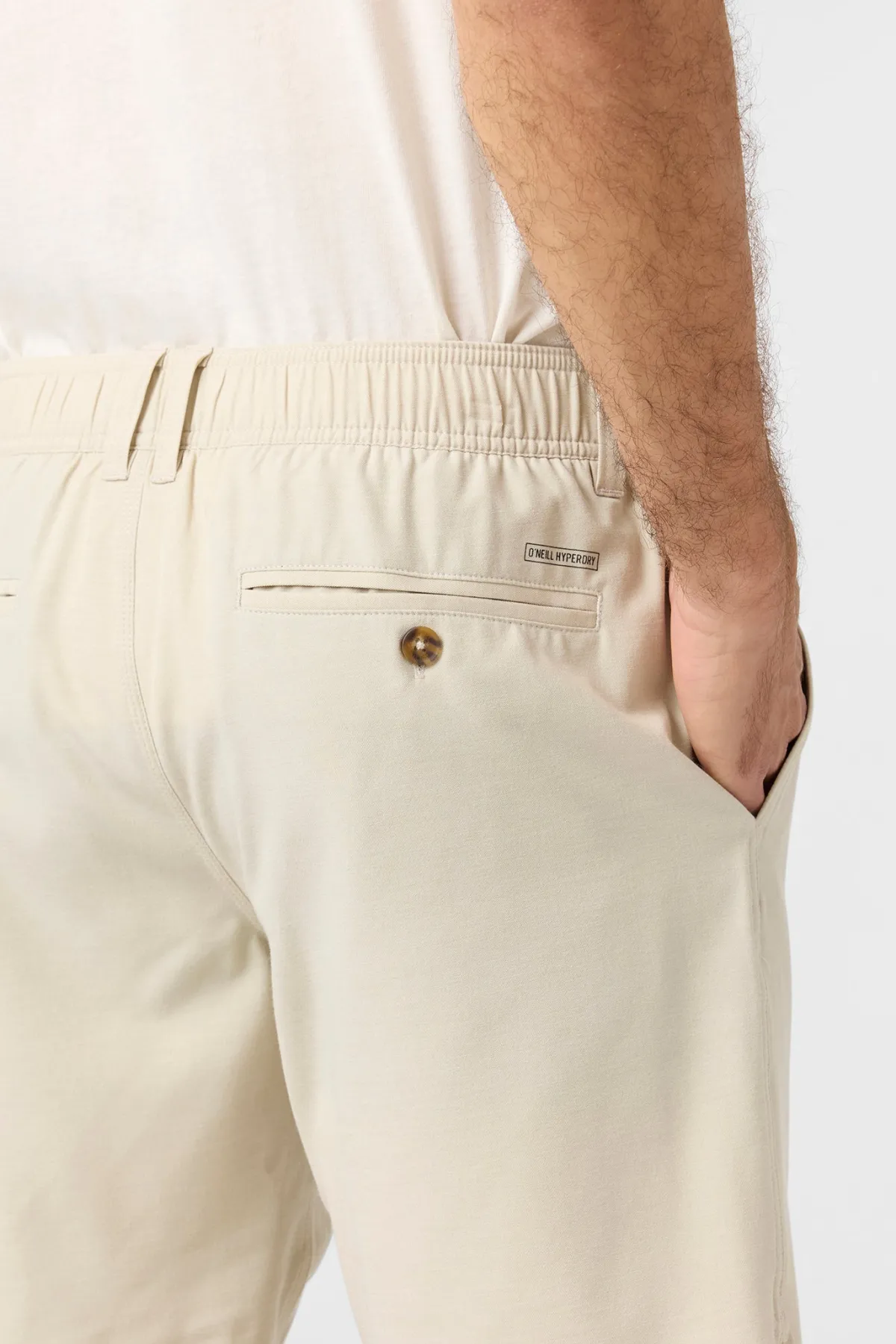Shorts^O'Neill Reserve Light Check Scallop Elastic Waist 18" Hybrid Shorts - | lt khaki