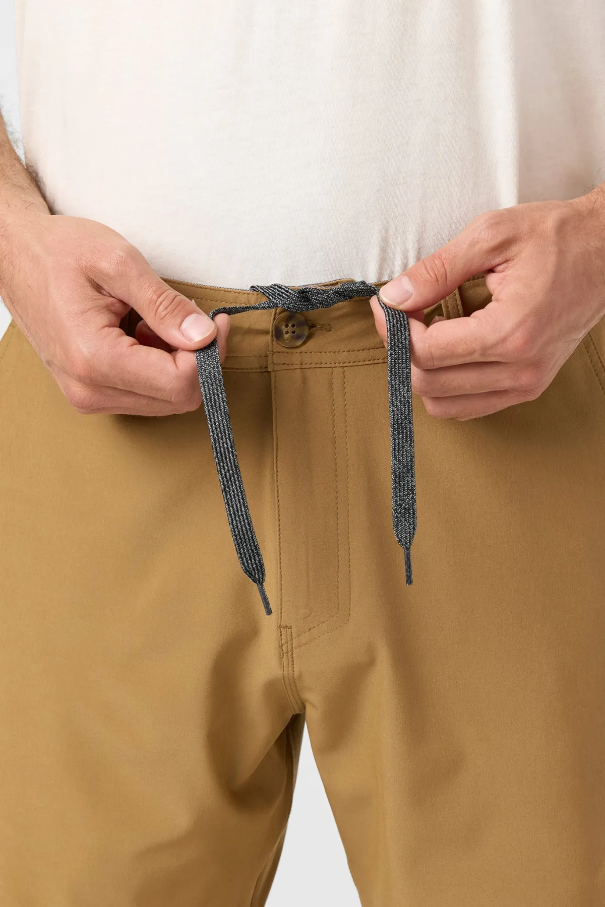 Shorts^O'Neill Reserve Solid 17" Hybrid Shorts - | dark khaki