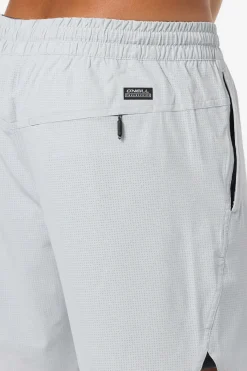 Shorts^O'Neill TRVLR Tech Lined Hybrid Hybrid Shorts - | high-rise