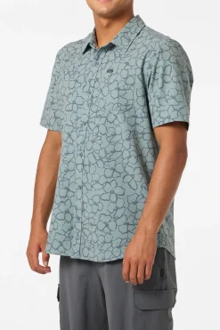 New Arrivals|Best Sellers^O'Neill Upf Slub Relaxed Wvn Shirt Relaxed Fit Shirt - | dark shadow